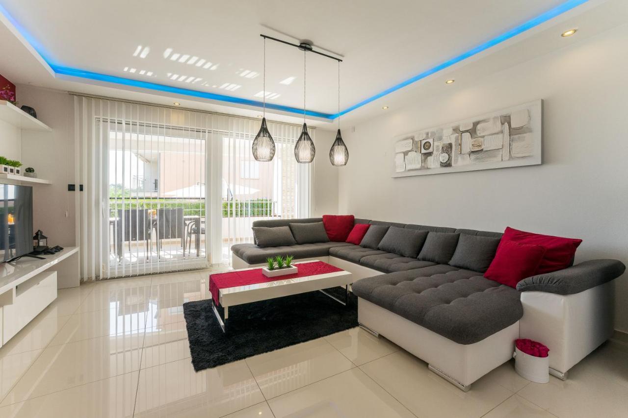 זאטון Vila Zatona Sunset With Heated Swimming Pool מראה חיצוני תמונה