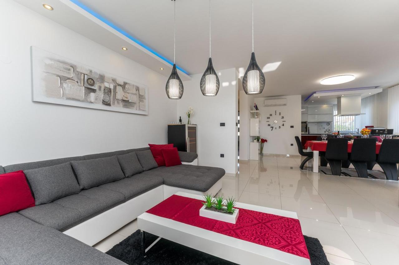 זאטון Vila Zatona Sunset With Heated Swimming Pool מראה חיצוני תמונה